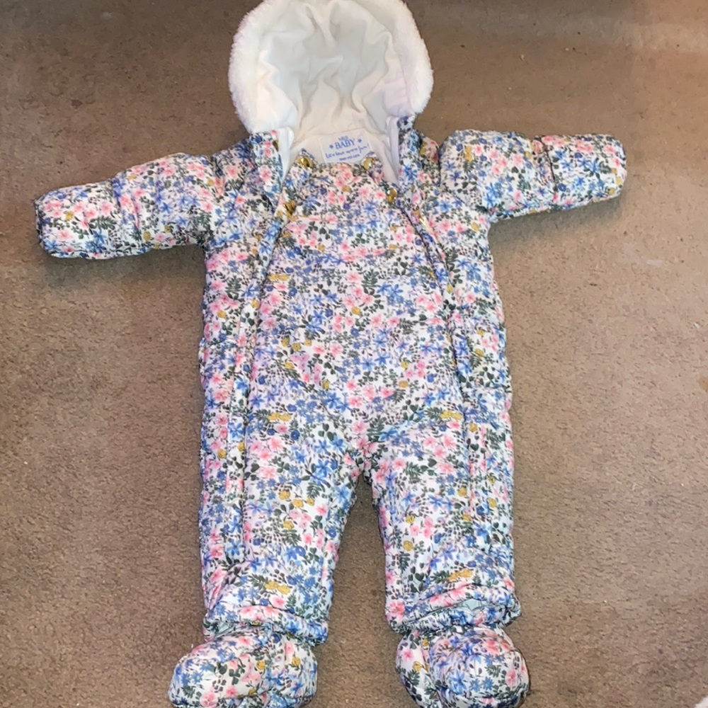 6-9 months infant snowsuit